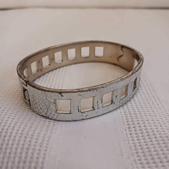 3pc Statement Necklace & Bracelets Set - Picture 10 of 10